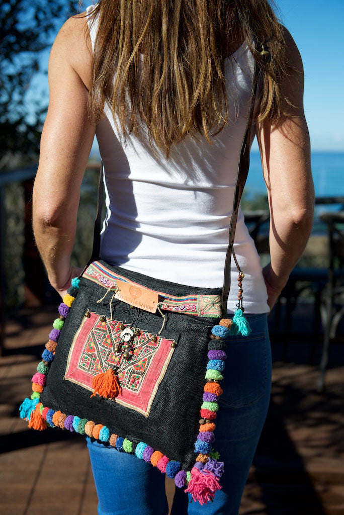 Roman Holiday - Vintage Boho Shoulder Bag in Charcoal Black Hemp - One Of A Kind Red & Black Detail