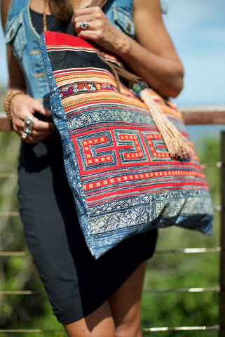 Young Rebel - Large Vintage Boho Shoulder Bag Hmong Red and Black Patterned Fabric