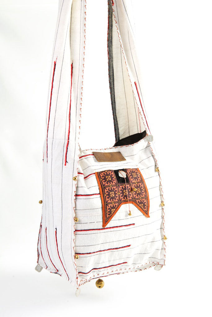 Earth Kiss - Sling Tote