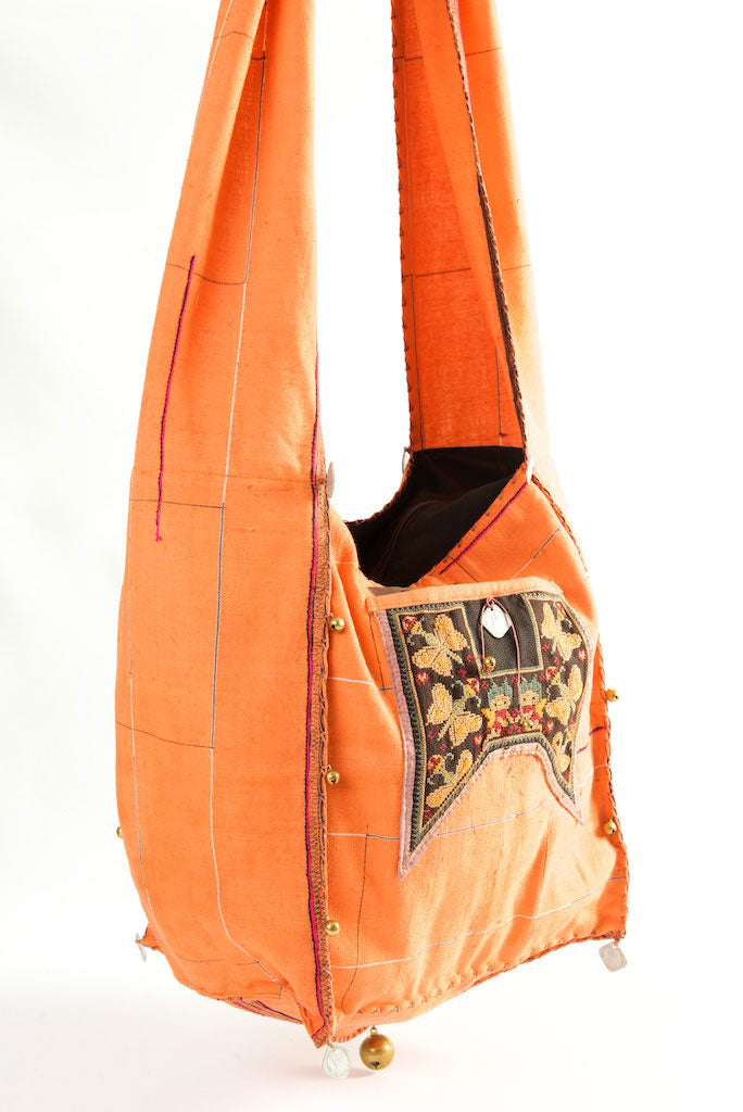 Earth Kiss - Sling Tote