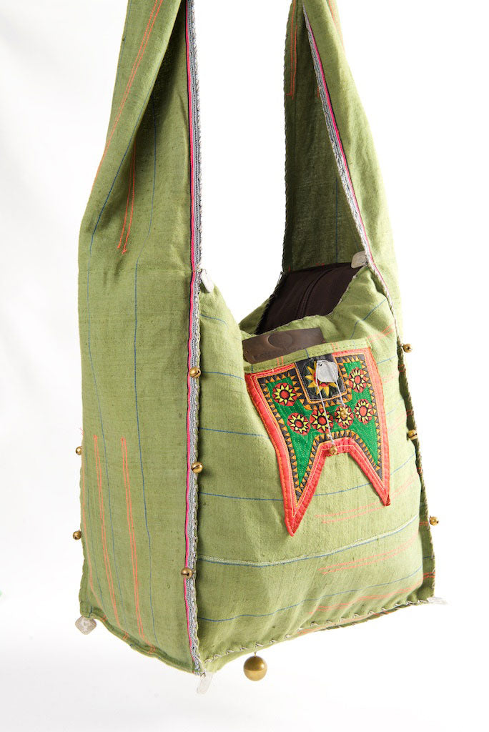 Earth Kiss - Sling Tote